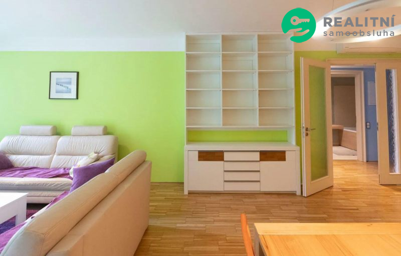 Pronájem bytu 2+kk 80 m² Rohanské nábřeží, Praha