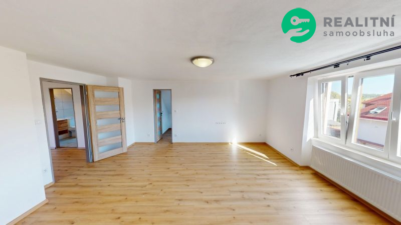 Komfortní a vzdušný byt 3+1 s terasou, 118 m2