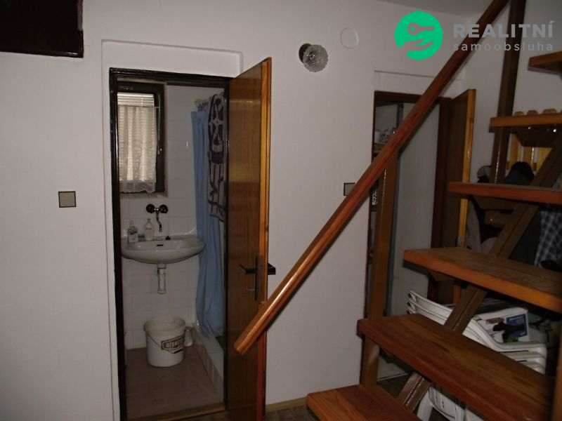 Chaty s garáží na pozemku 361 m2, Úštěk - Tetčiněves