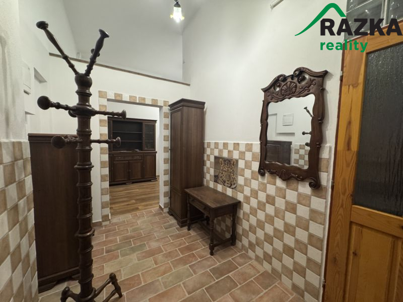 Prodej bytu 2+1(83m2), Karlovy Vary, ul. T.G.M.