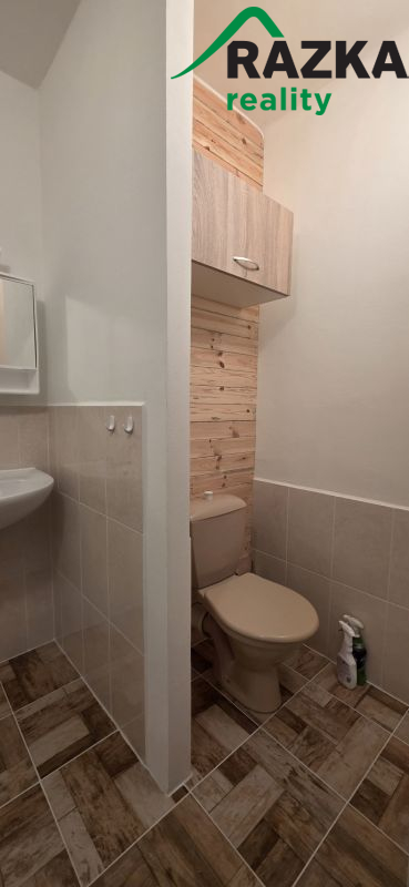 Byt 2+1 s lodžií (64 m2) Chodová Planá, Sídliště Lučina