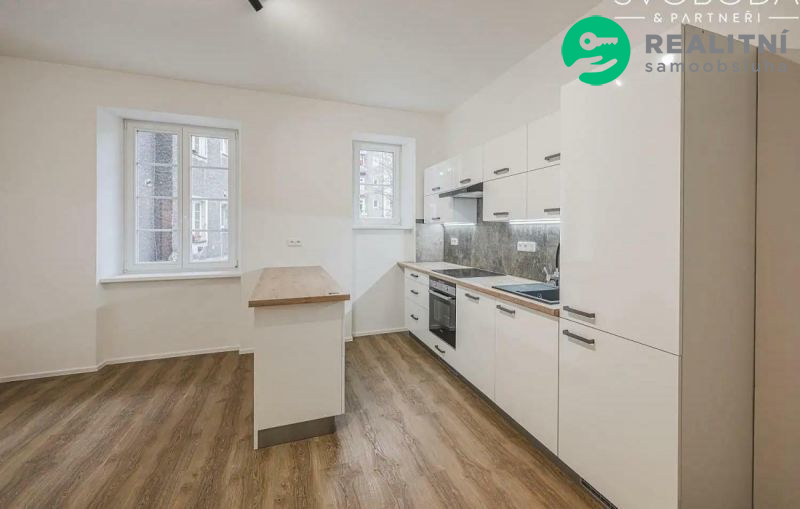 Byt 3+kk, 66 m² Mánesova, Hradec Králové