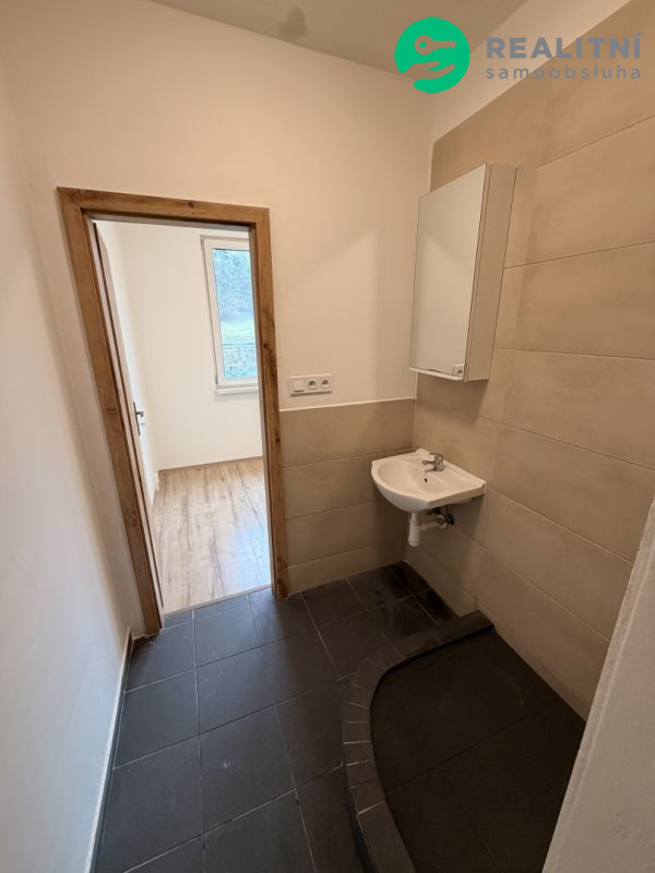 Pronájem bytu 2+1, ul. Školní pěšina, Chomutov