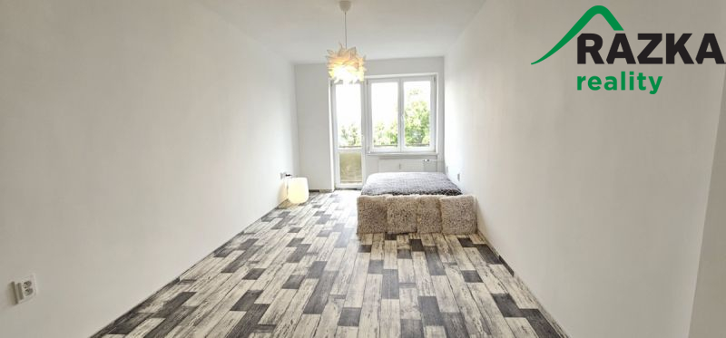 Byt 2+1 s balkonem (58 m2) Tachov, ul. Školní