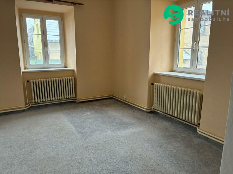 Byt 2+1, 90m2, Svrkyně, Praha západ