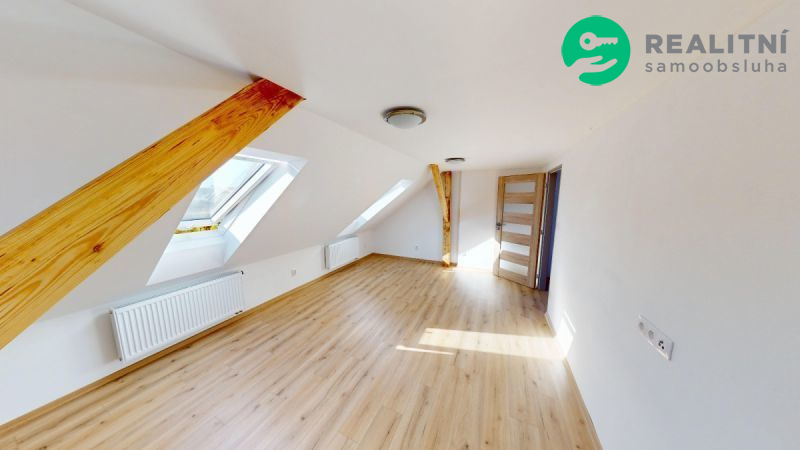 Komfortní a vzdušný byt 3+1 s terasou, 118 m2