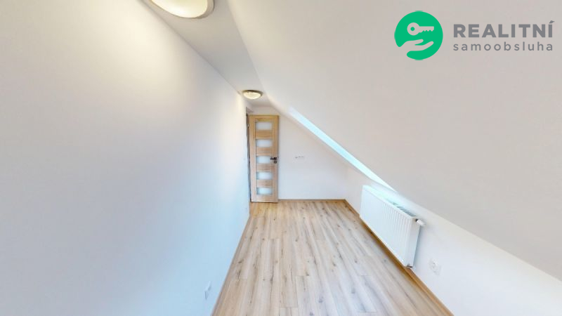 Komfortní a vzdušný byt 3+1 s terasou, 118 m2