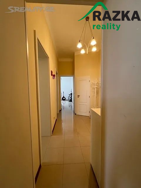 Prodej bytu 3+1, 137m2, Karlovy Vary, ul. Krále Jiřího