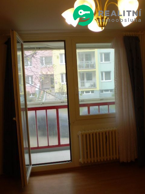 Pronajmu byt 1+1  Praha