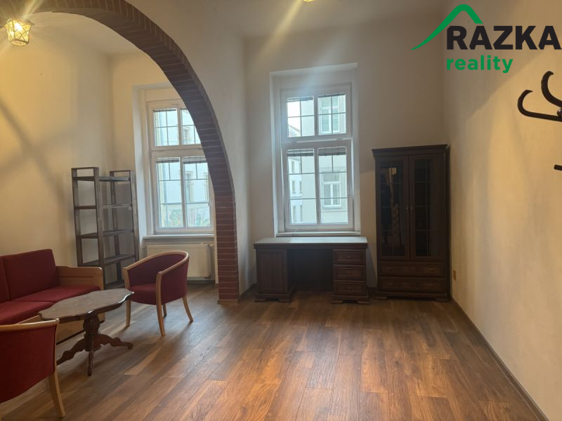 Prodej bytu 2+1(83m2), Karlovy Vary, ul. T.G.M.