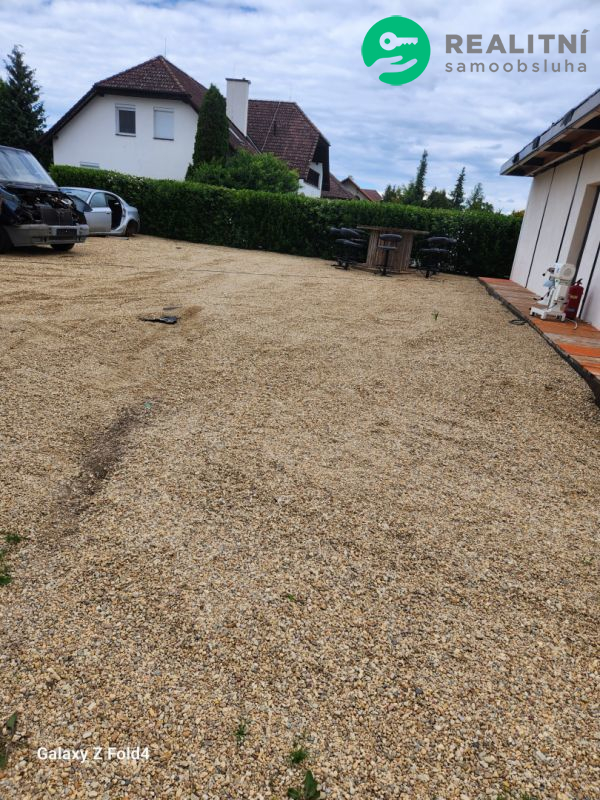 Prodej rezidenčního areálu 2 670 m² 