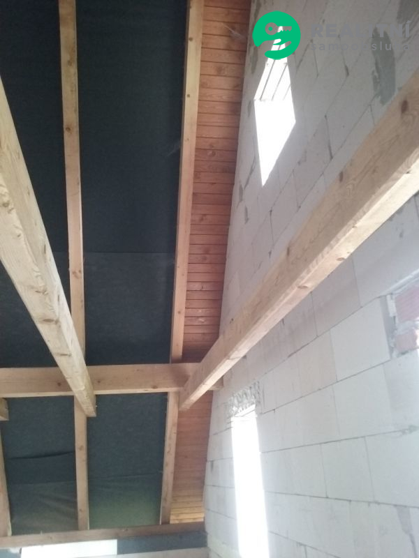Dům / chalupa 420 m&sup2;, pozemek 2077 m&sup2; Je