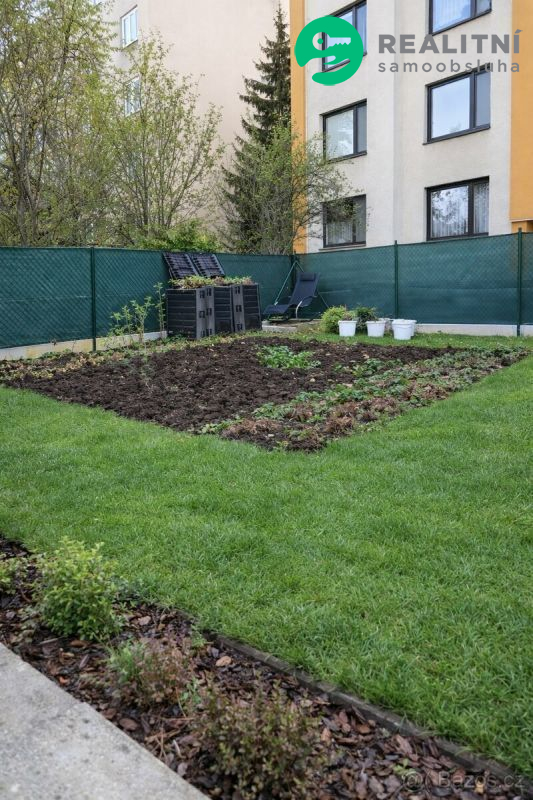 Prodej prostorného bytu 3+1, 133 m&sup2; se zahrad