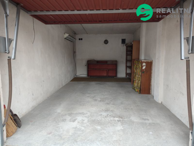 Pronájem garáže v Praze 10 Malešicích