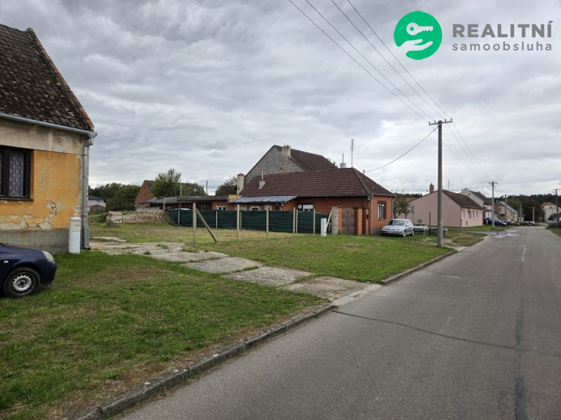 Stavební pozemek Vracov 1.794m2