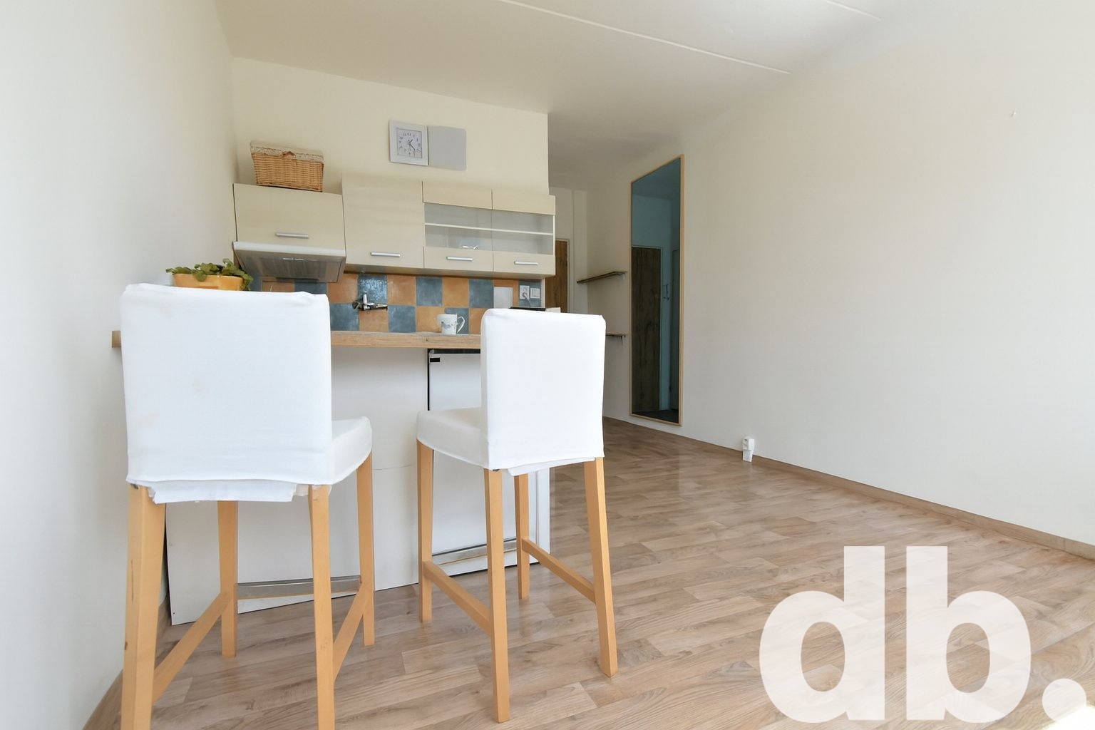 odstraň z fotografie