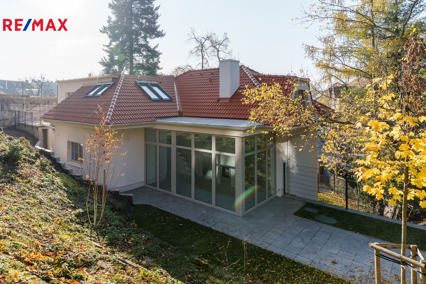 Prodej luxusního viladomu, Praha 10 – Záběhlice, u Hamerského rybníka