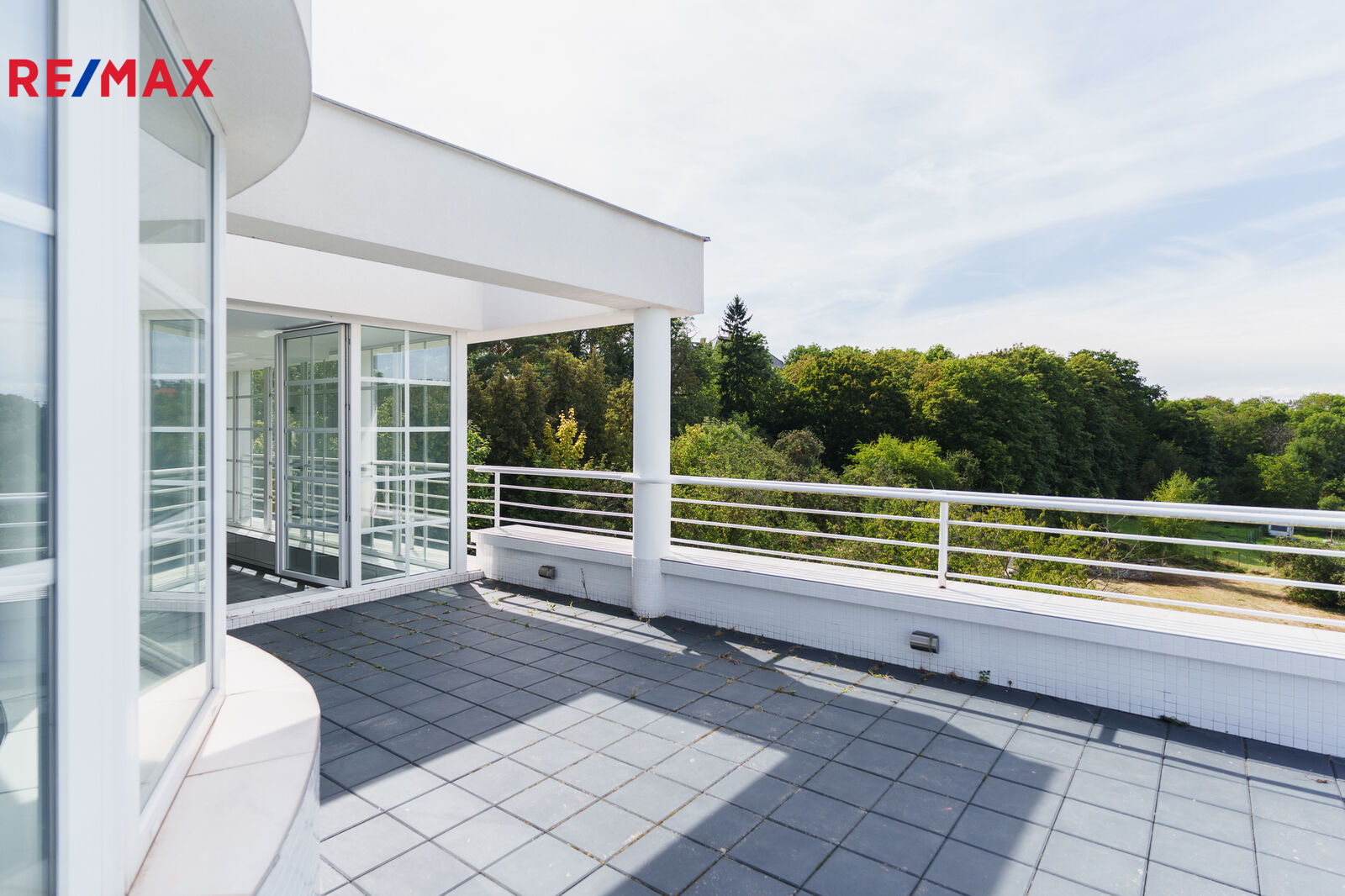 Prodej exkluzivní neofunkcionalistické vily Praha 