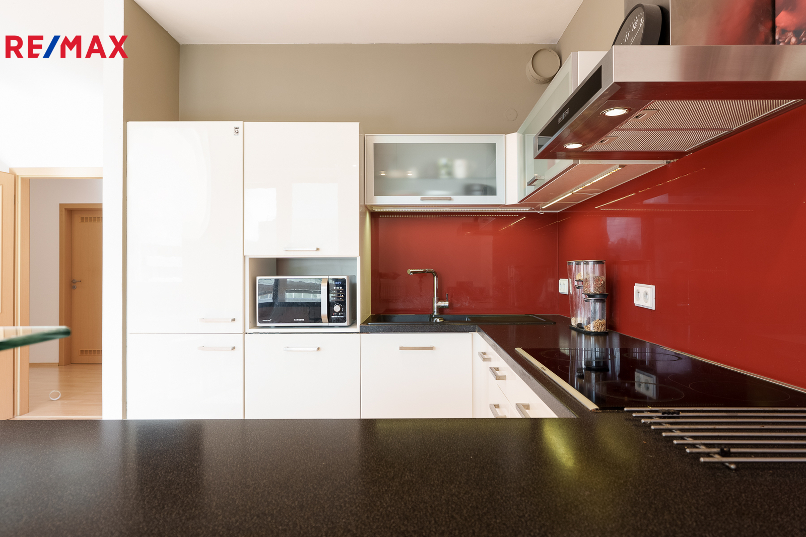 Pronájem 4+kk, Hradec Králové - Třebeš