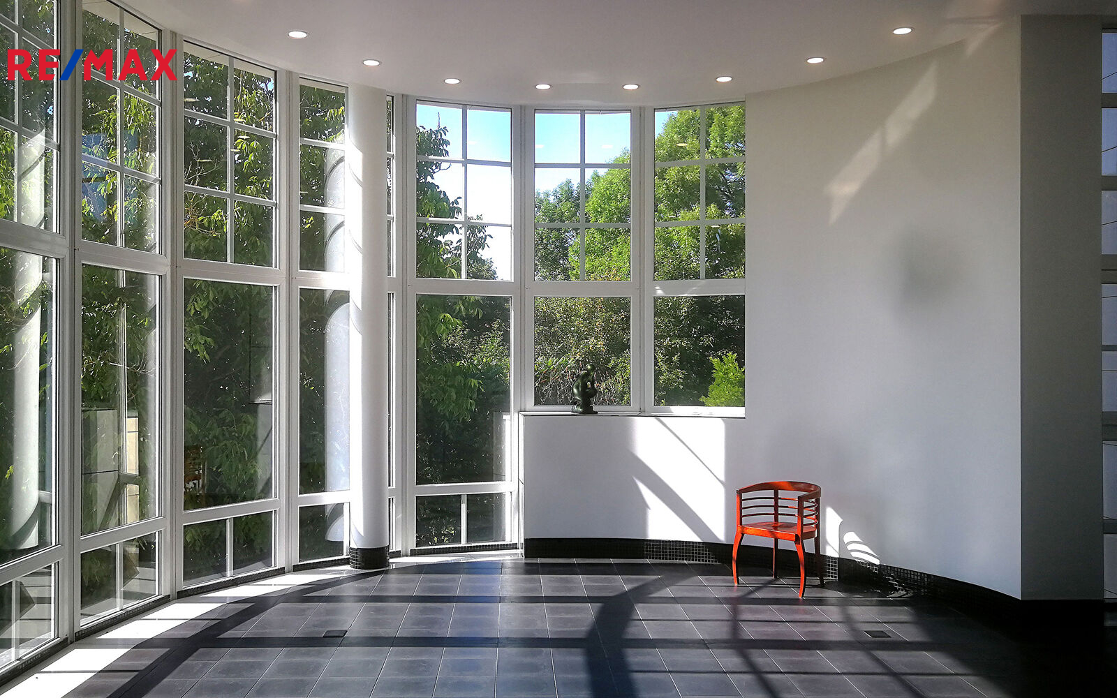 Prodej exkluzivní neofunkcionalistické vily Praha 