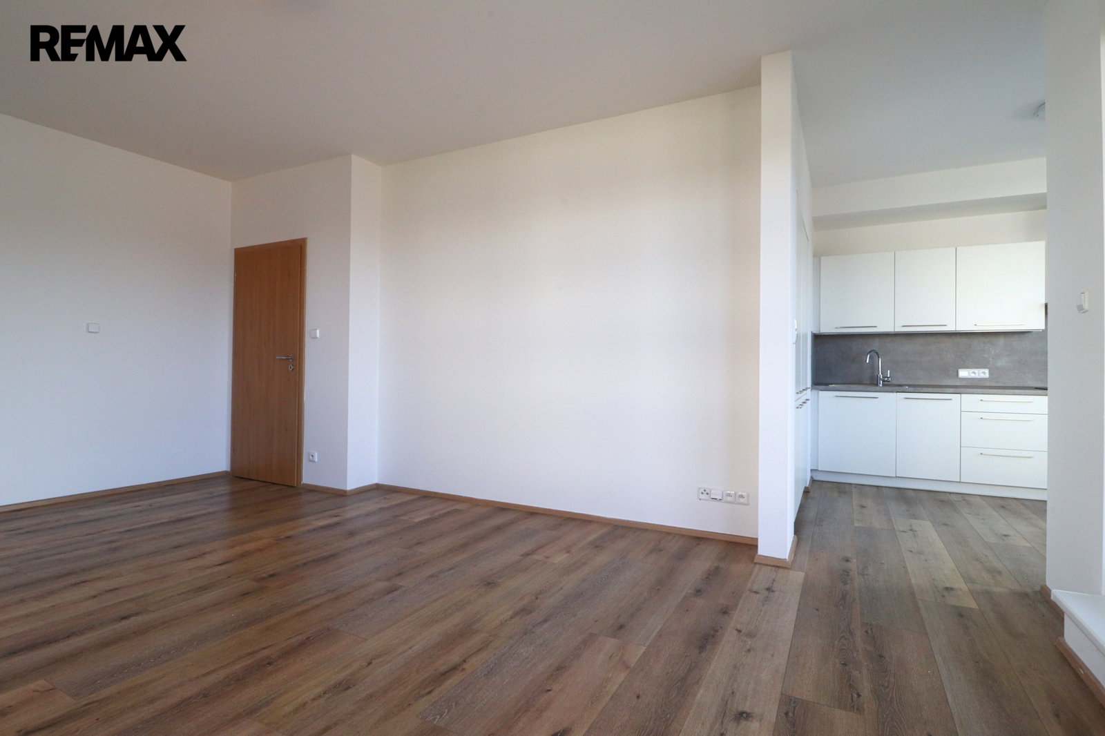 Obývací pokoj + kk