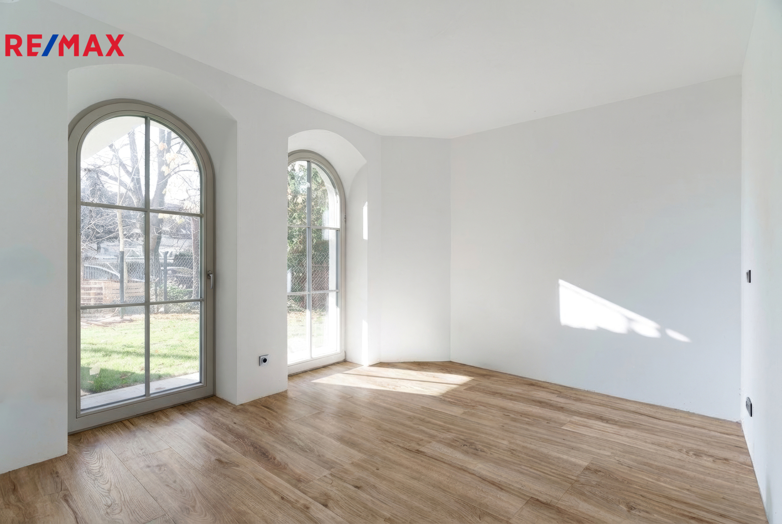 Prodej - bytová jednotka 4+kk – 128,72 m&sup2;, za