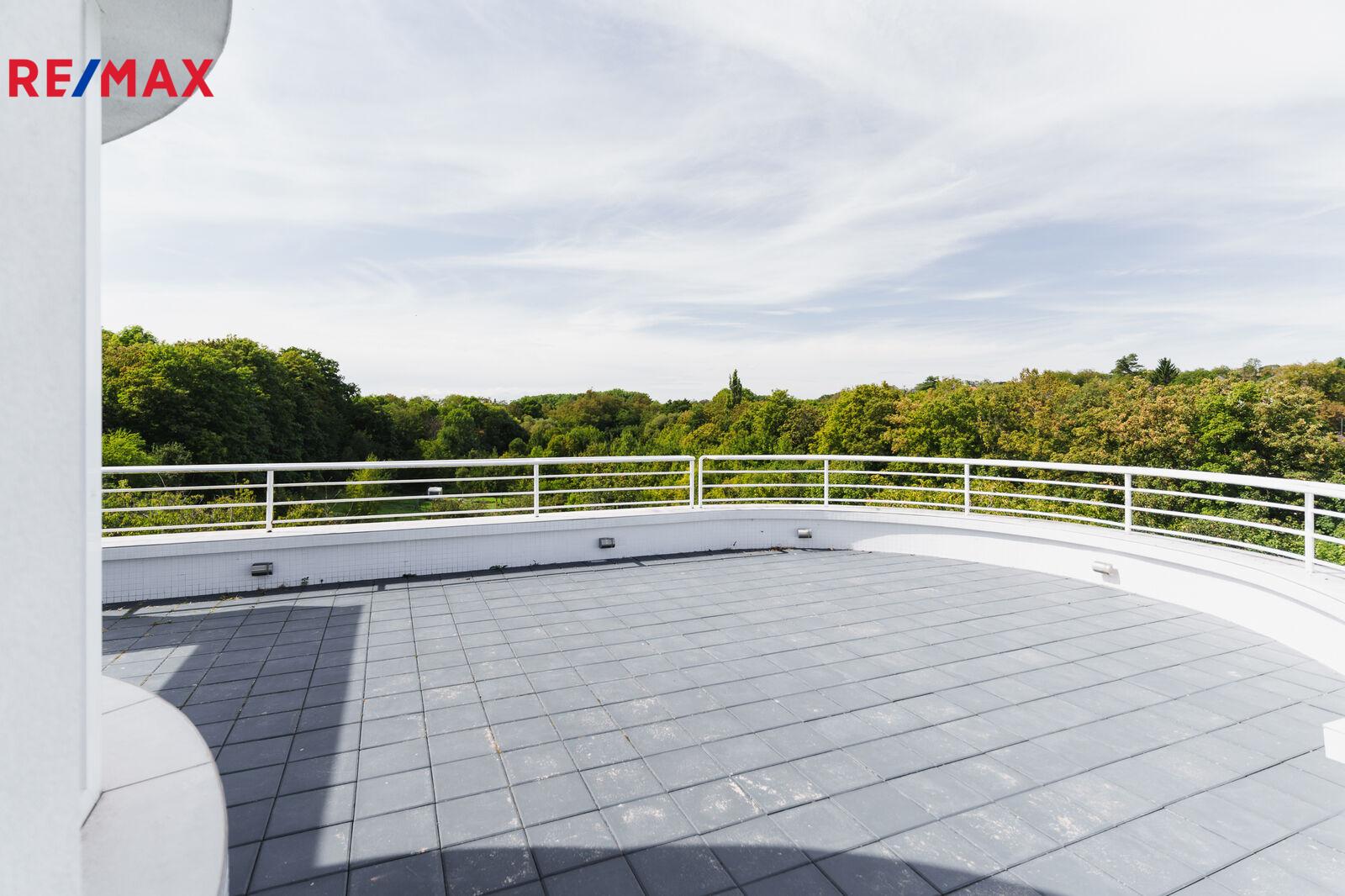 Prodej exkluzivní neofunkcionalistické vily Praha 