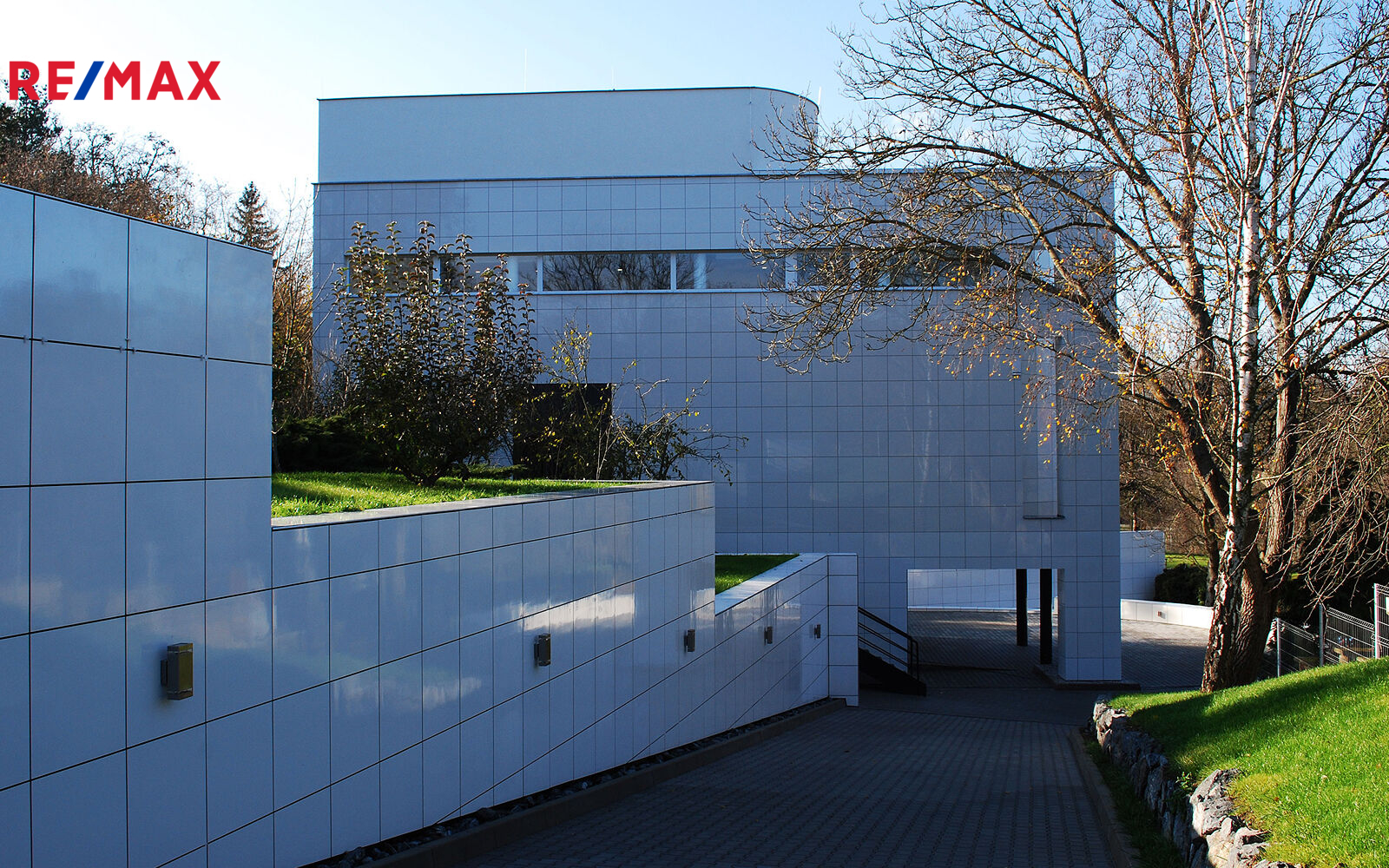 Prodej exkluzivní neofunkcionalistické vily Praha 