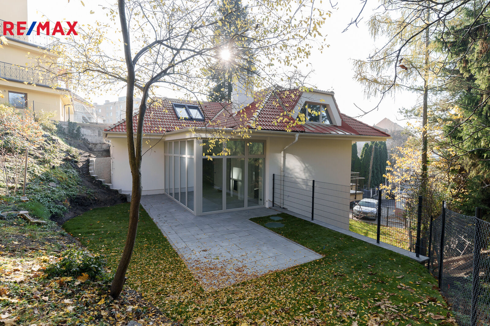 Prodej luxusního viladomu, Praha 10 – Záběhlice, u Hamerského rybníka