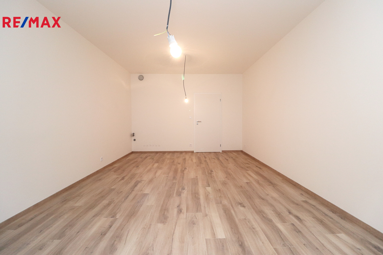 Obývací pokoj + kk