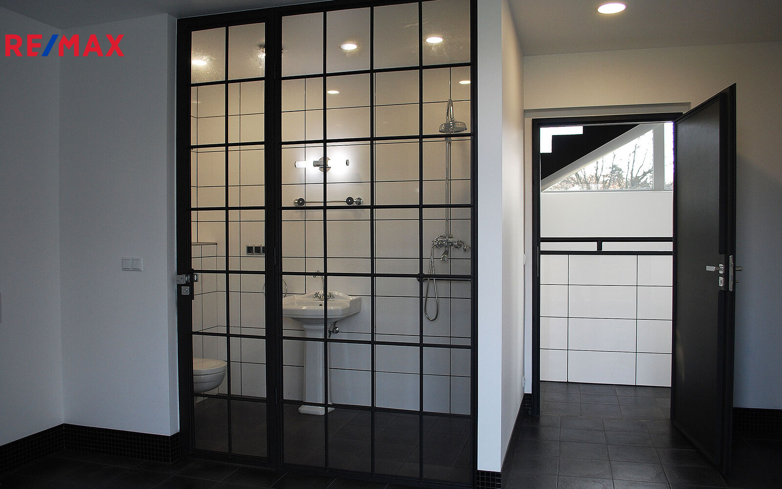 Prodej exkluzivní neofunkcionalistické vily Praha 