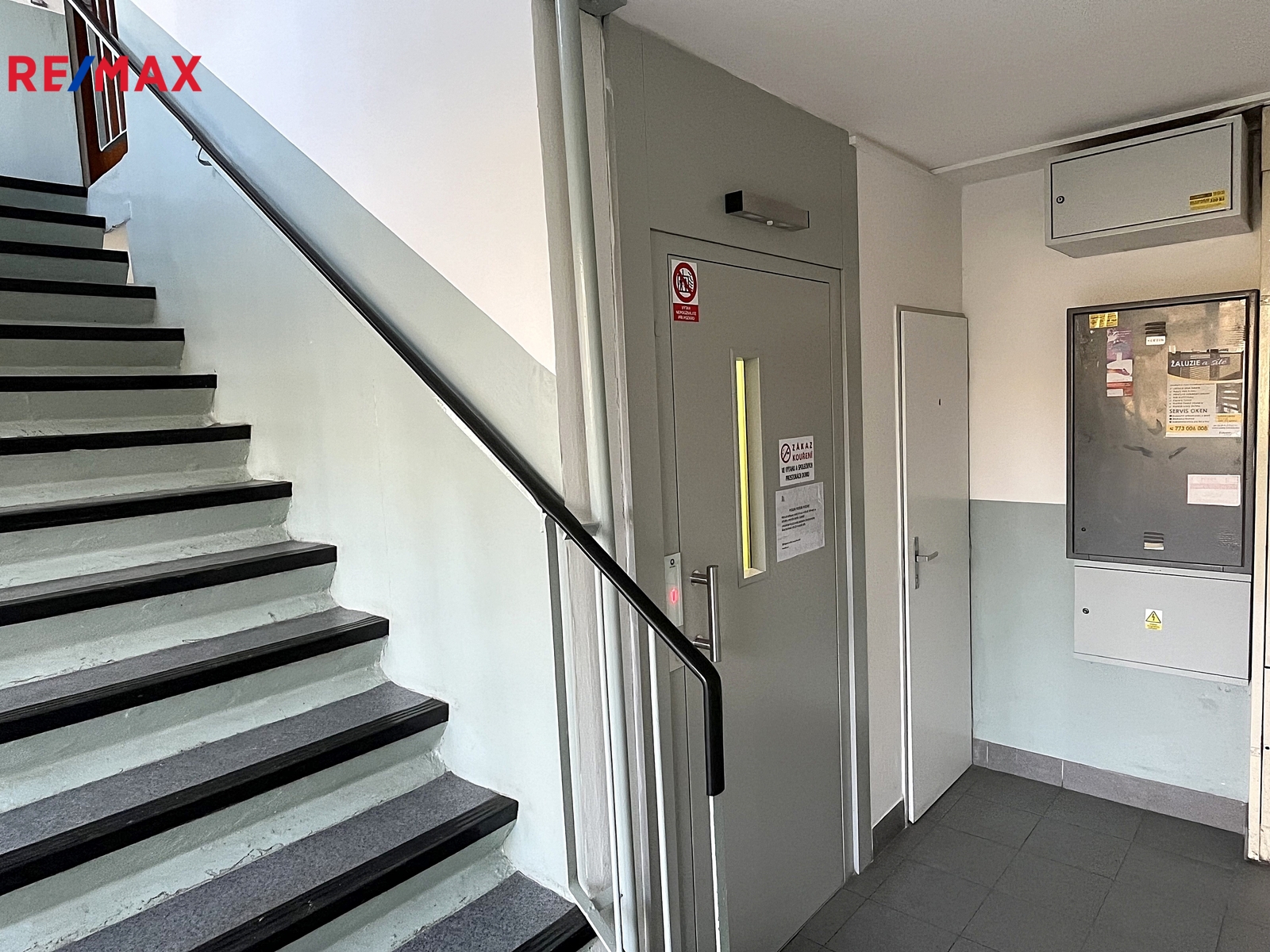 Chodba s novým výtahem
