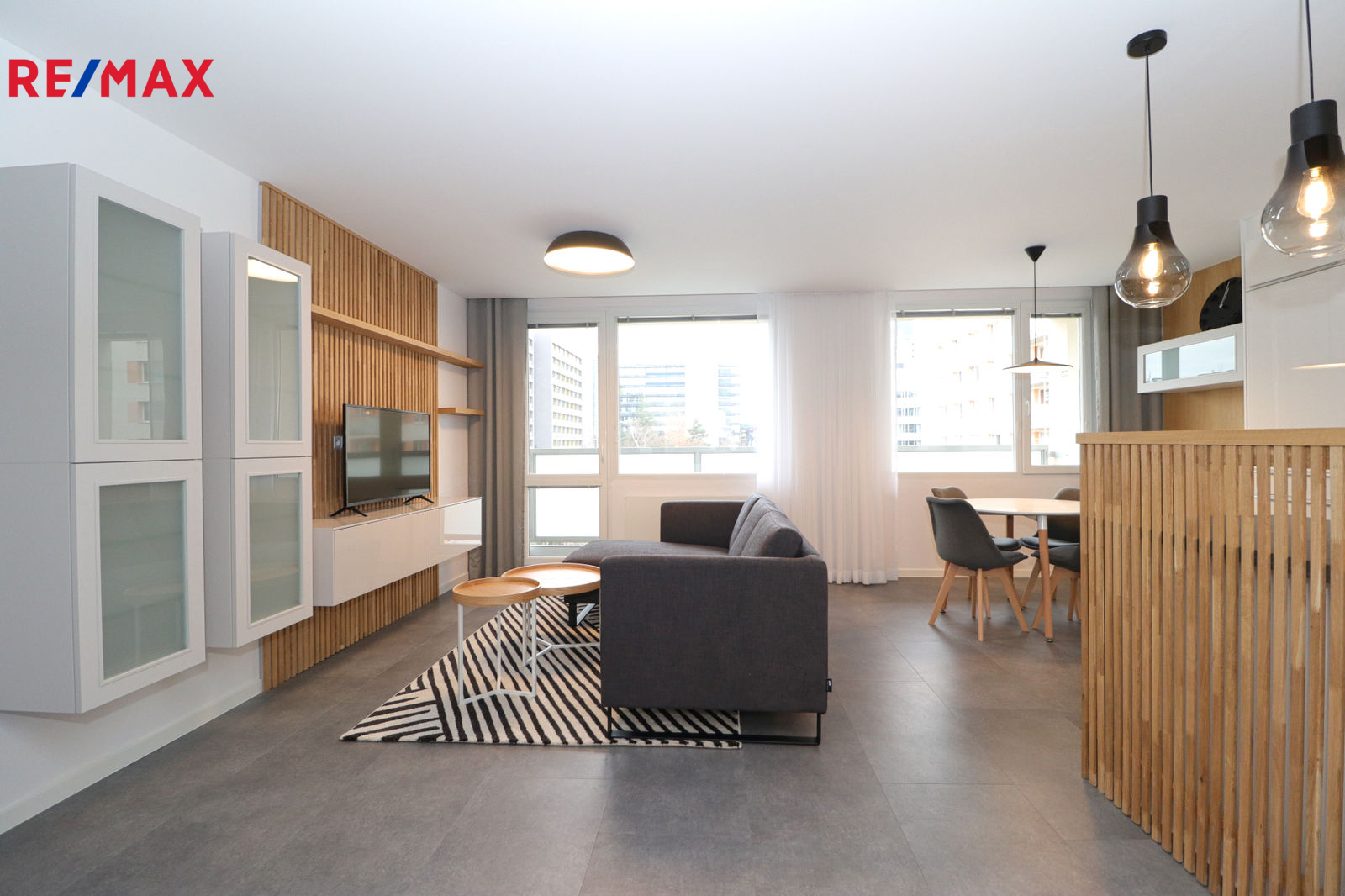 Obývací pokoj + kk