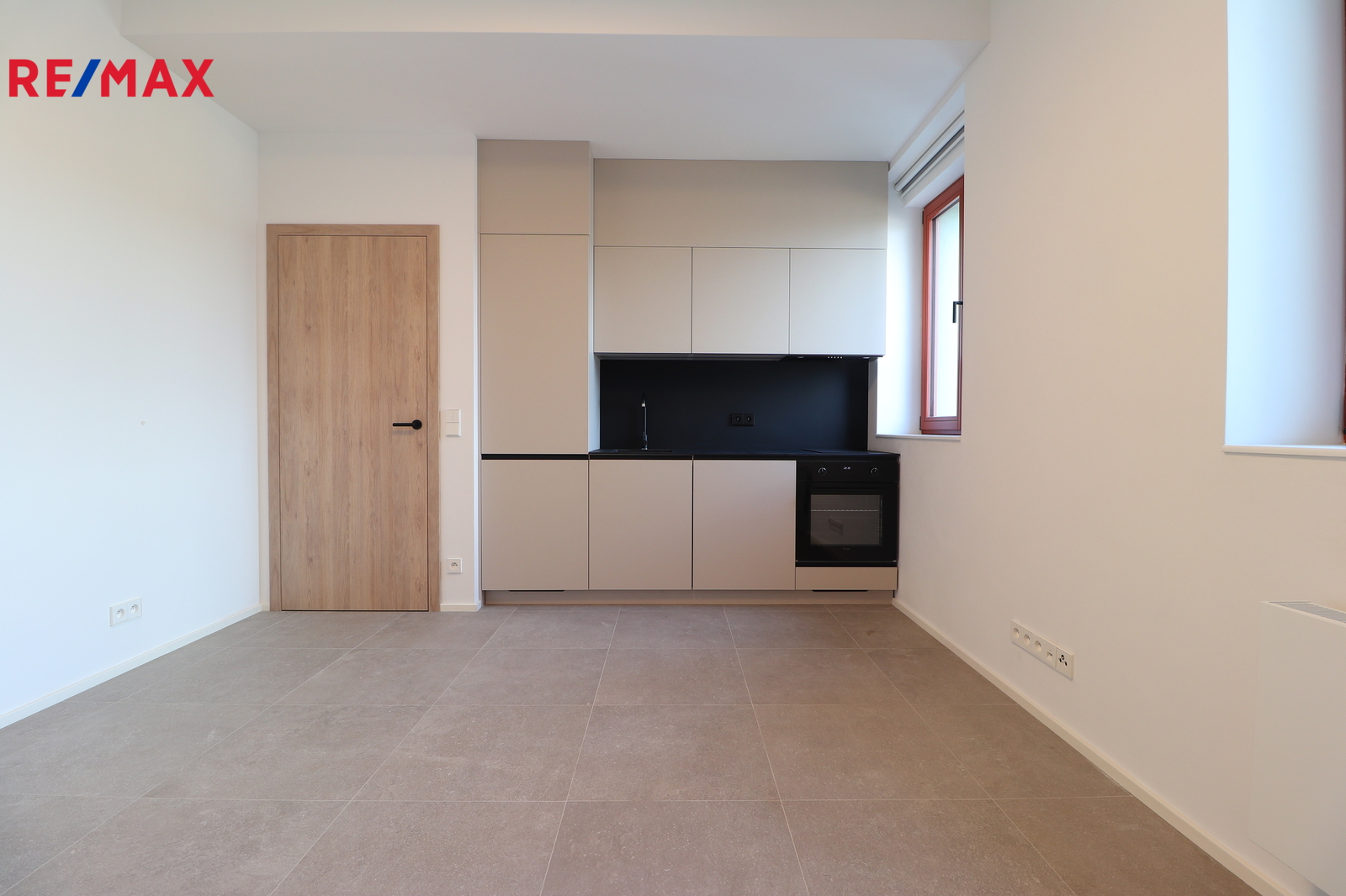 Obývací pokoj + kk