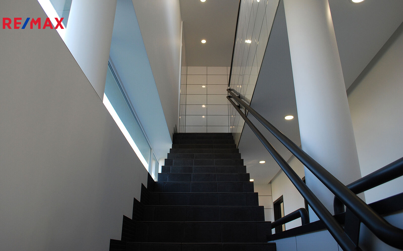 Prodej exkluzivní neofunkcionalistické vily Praha 