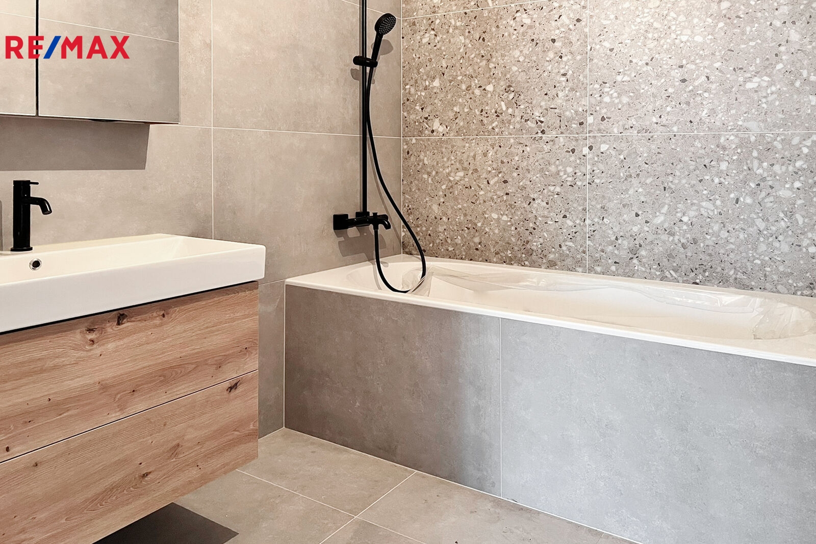 Prodej luxusního viladomu, Praha 10 – Záběhlice, u Hamerského rybníka