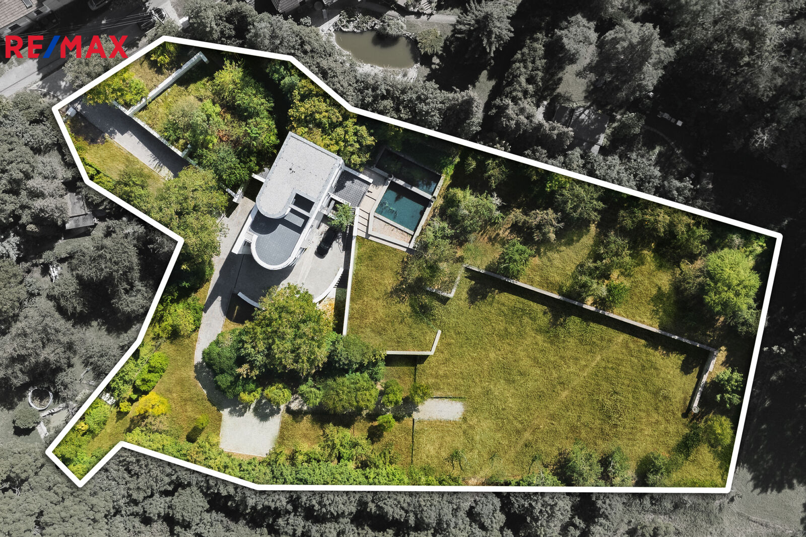 Prodej exkluzivní neofunkcionalistické vily Praha 