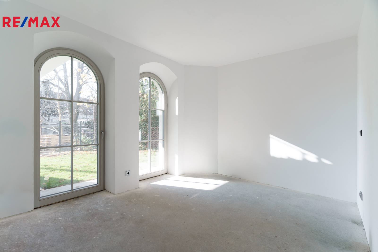 Prodej luxusního viladomu, Praha 10 – Záběhlice, u Hamerského rybníka