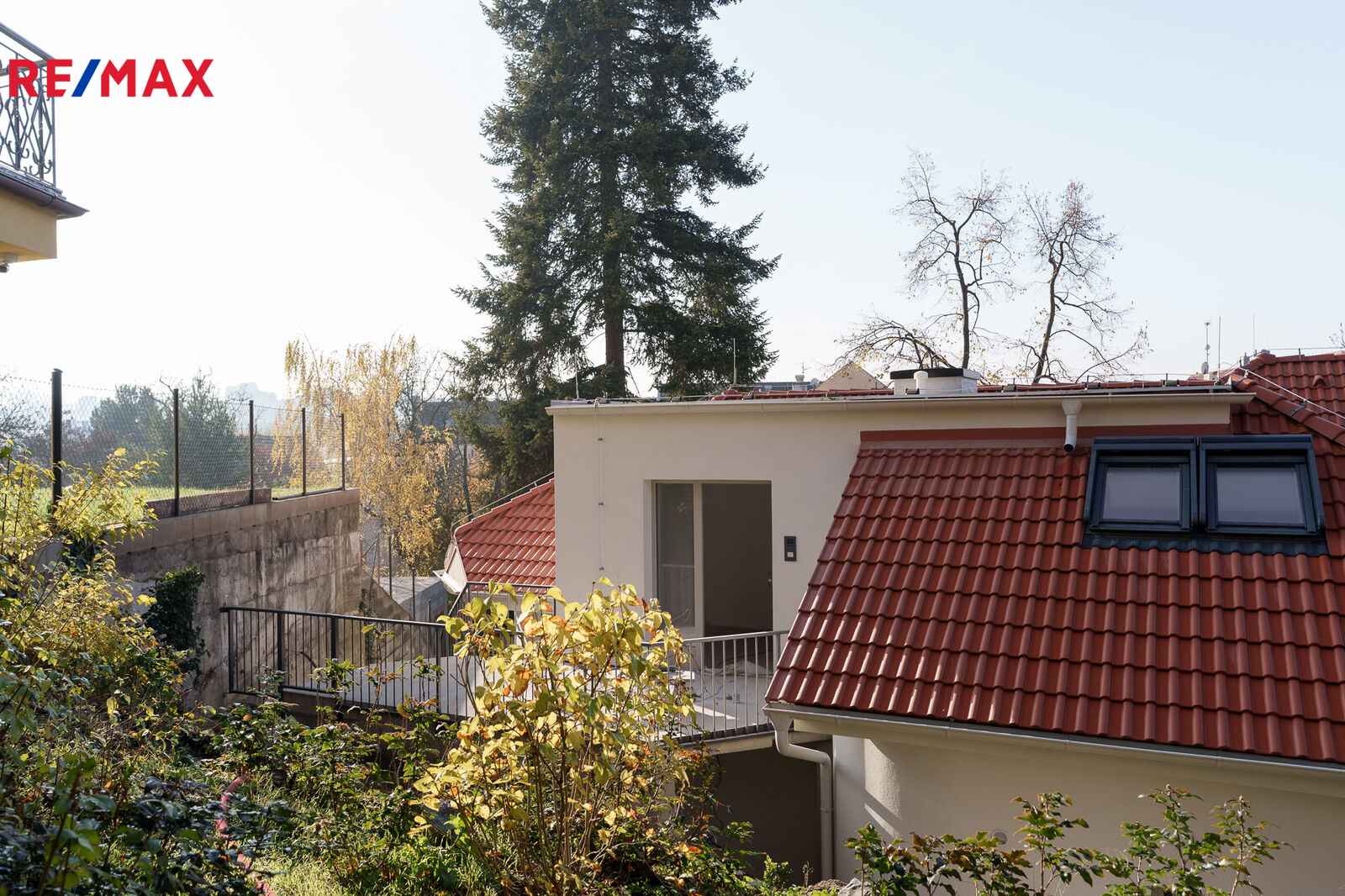 Prodej luxusního viladomu, Praha 10 – Záběhlice, u Hamerského rybníka