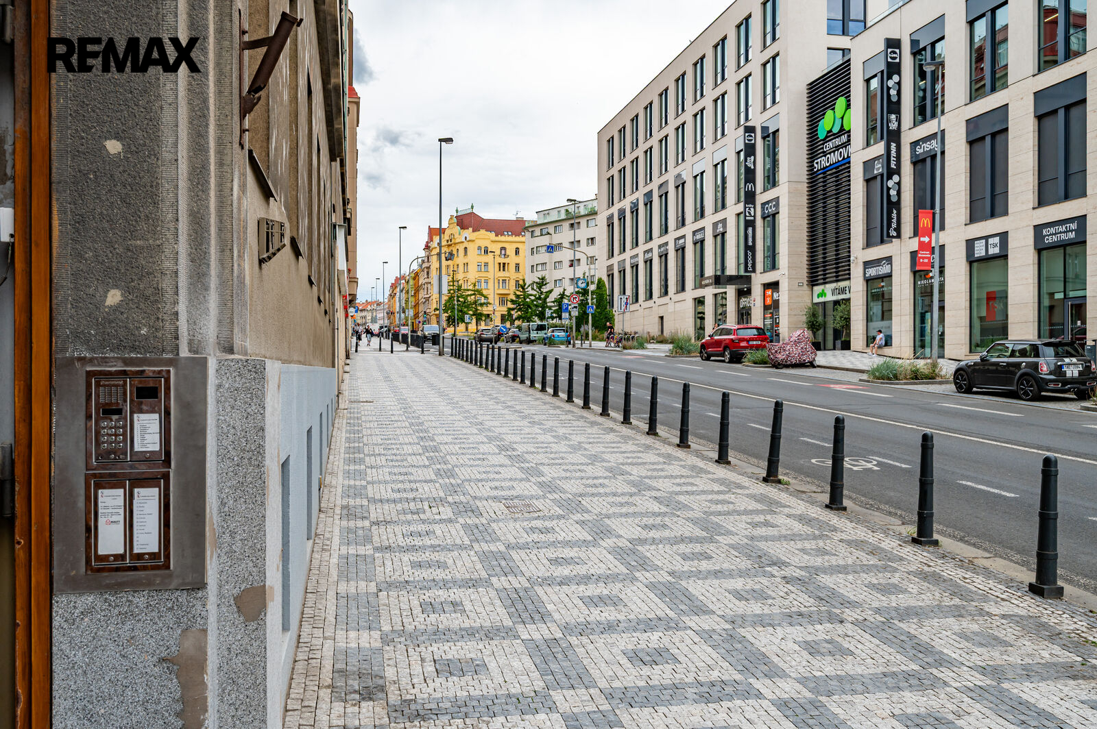 Pronájem vybaveného bytu 1+kk, Veletržní 405/31, P