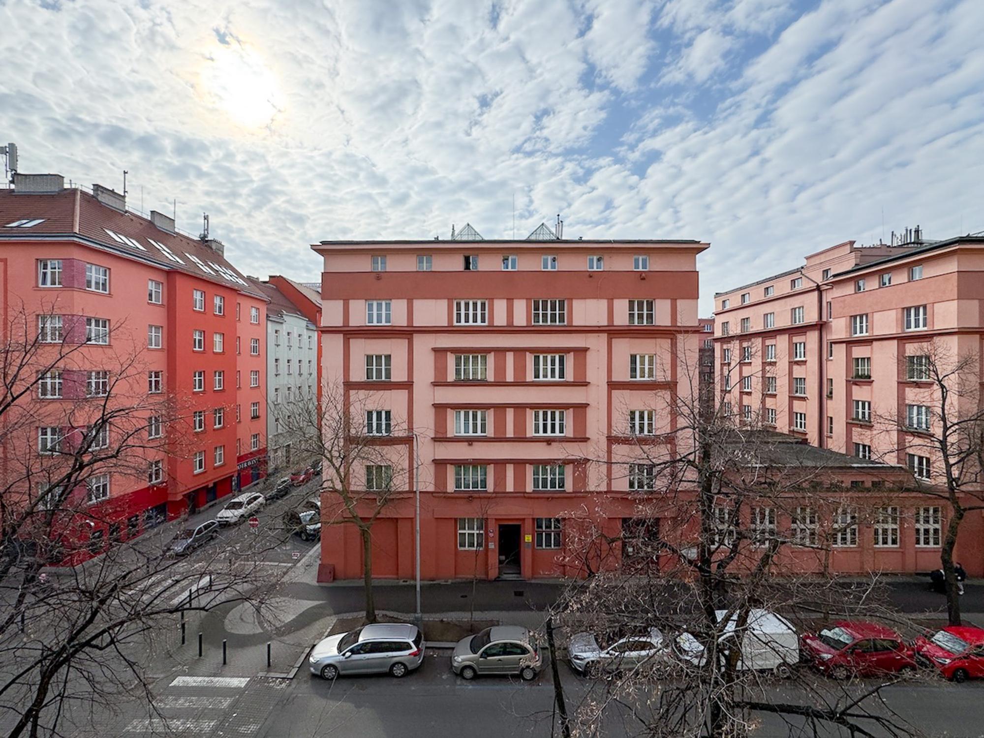 16vy-hled.1776165266.jpg