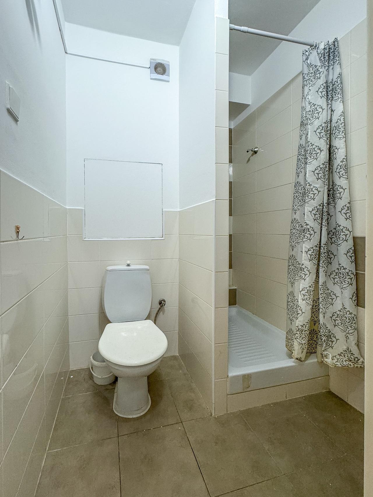 12wc.1742910213.jpg