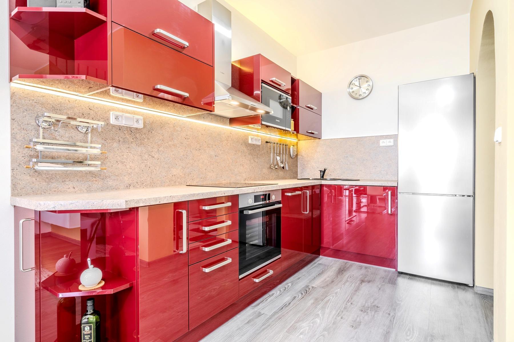 12-kitchen-0.1751372629.jpg