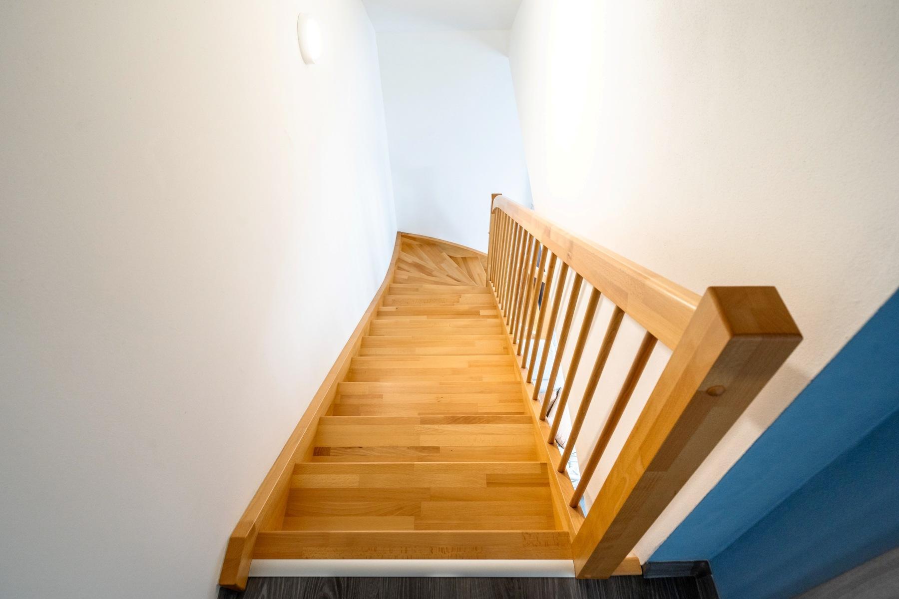 24-hallway-2.1751372652.jpg
