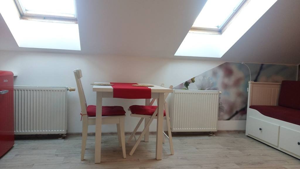 157cebf1-5ae4-4b5e-9010-606ae0acda70-1_all_18539