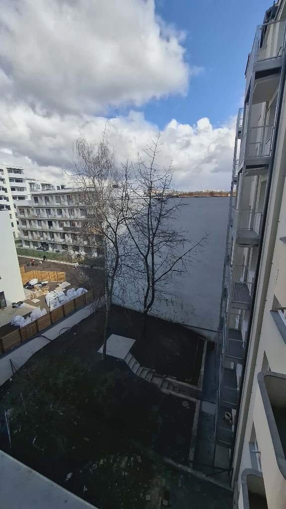 64d1a511-6582-4174-a394-a4f769679019