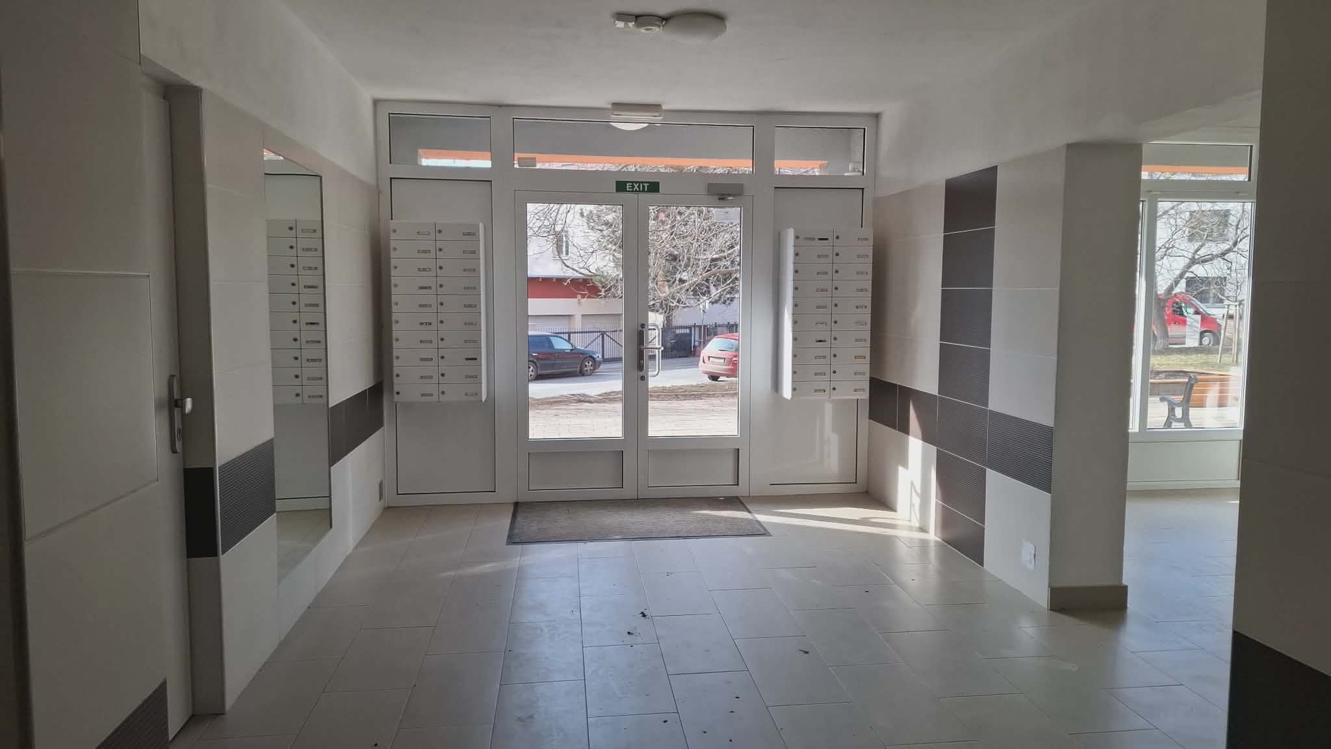 27065cc2-3095-4a06-935b-e4500a9f2a7e