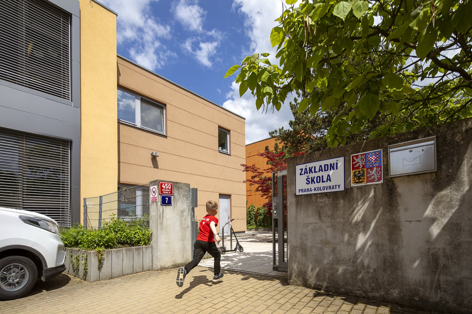 Signature Kolovraty - developer GARTAL - základní škola (2).jpg