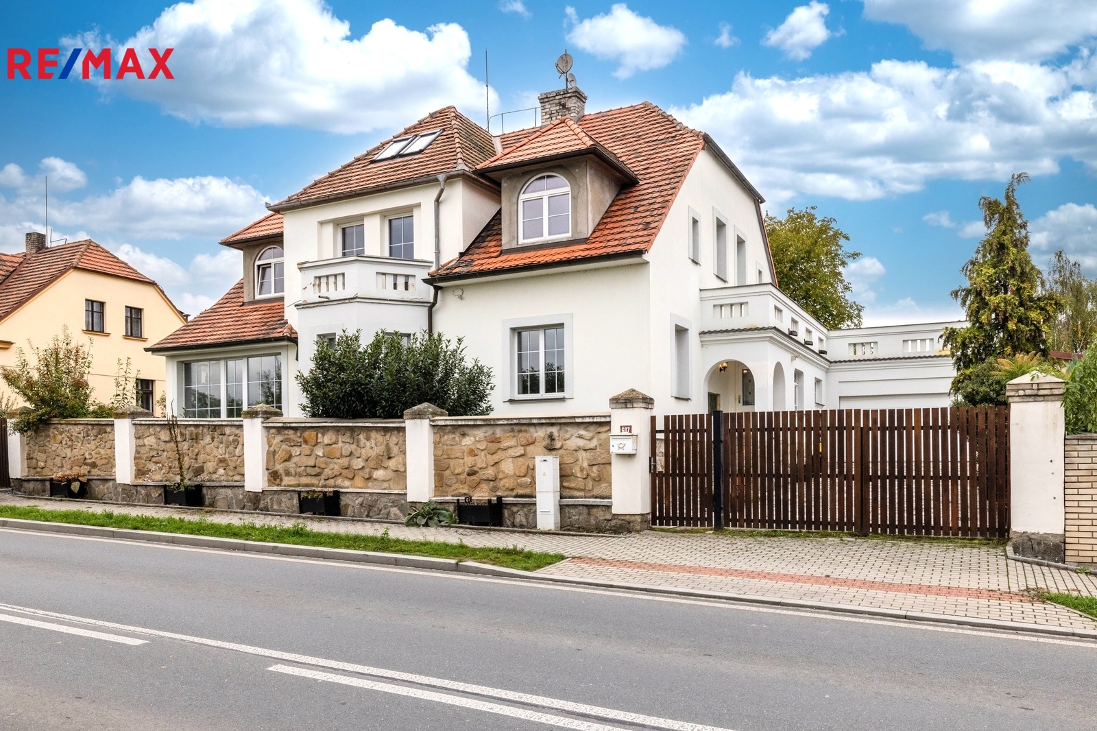 Prodej rodinného domu Dobřany 13 000 000 Kč, foto 2