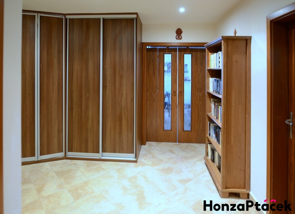 Prona?jem bytu v osobni?m vlastnictvi? Zubrnicka?, Prosek, Praha realitni? makle?r? v Praze, realitn